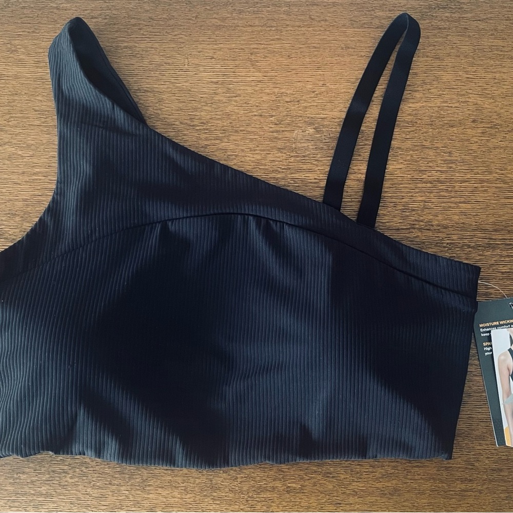 AVIA Asymmetrical Ribbed Bra-Size Large (12-14)